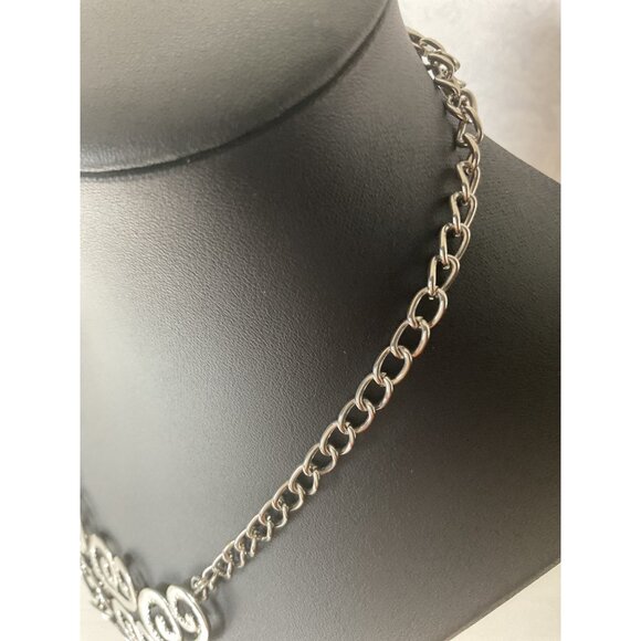 NY Silver Tone Statement Necklace With Geometric Scroll Flower Design - Picture 5 of 5